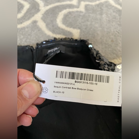 Nasty Gal Contrast Bow Sequin Bodycon Mini Dress Size 6 - New with Tags - Picture 8 of 8